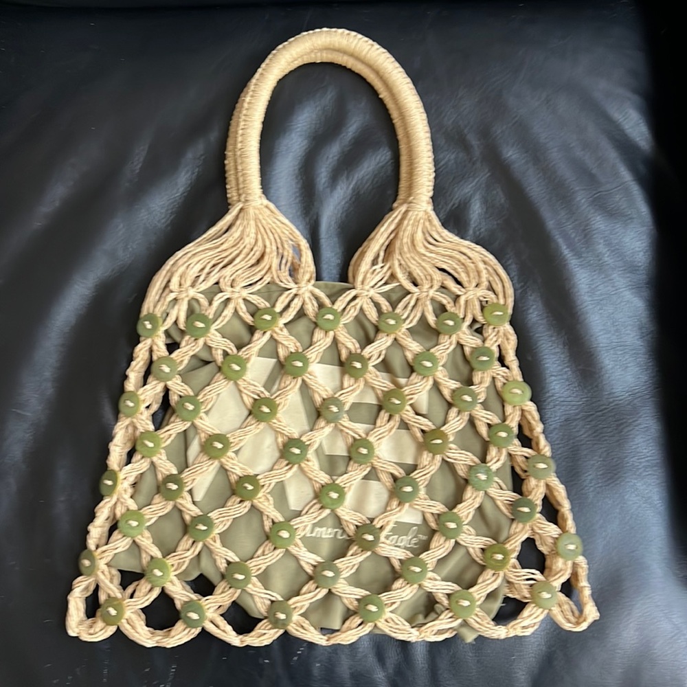 Very cute American Eagle summer tote/ beach bag. Perfect bag for Summer.